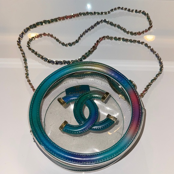 CHANEL Round Crossbody - Picture 1 of 1